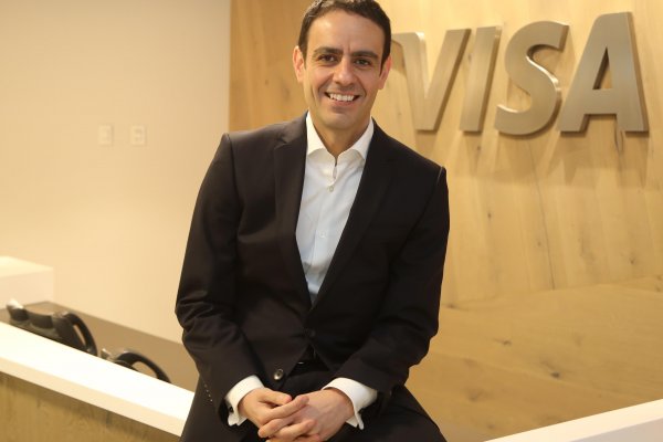 El gerente general de Visa, Francisco Valdivia.