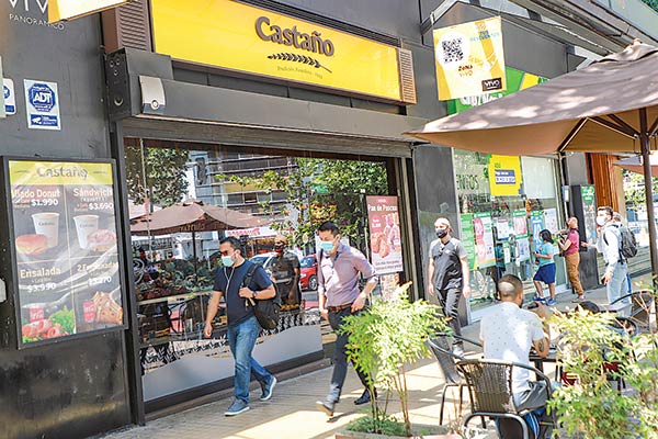 Los pasos de la cadena Castaño en el disputado comercio digital