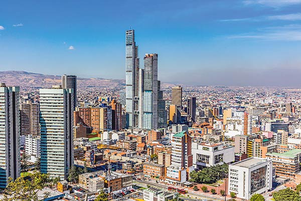 Bancos chilenos desclasifican sus fórmulas de negocios en Colombia