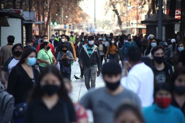 Encuesta Cadem: 54% califica la situación economía personal como buena