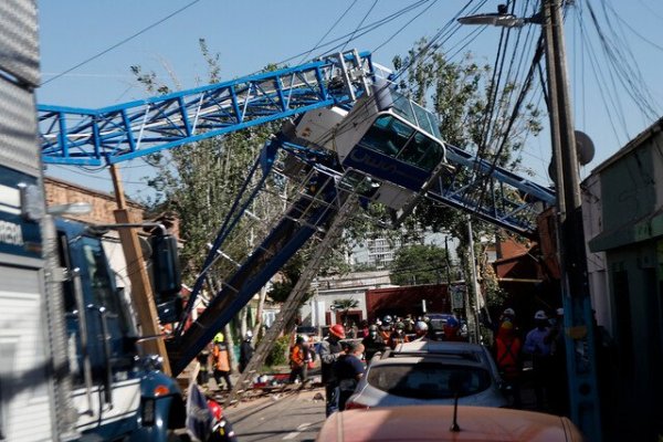 CChC lamenta caída de grúa en Independencia y pide cumplir estándares de seguridad