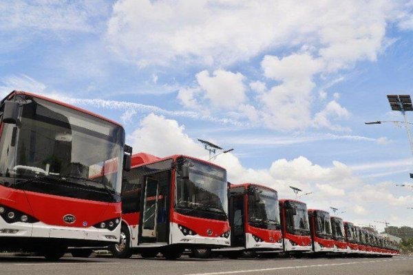 <p>Cerca de 2.000 equipos nuevos se integrarán al sistema capitalino. Foto: Agencia Uno </p>