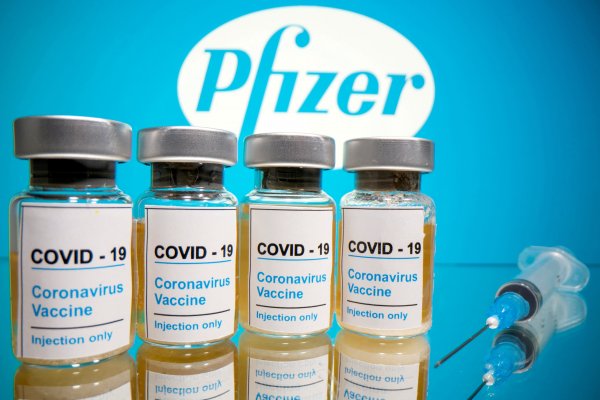 Chile tiene vacuna contra el coronavirus: ISP autoriza el uso de la medicina de Pfizer