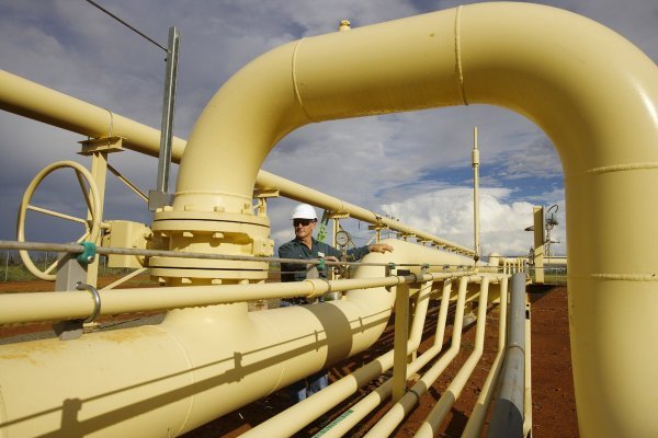 Proyecto de GNL con CAP en Huachipato avanza en trámite ambiental