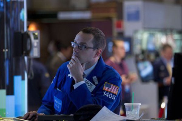 Wall Street cierra a la baja tras no alcanzarse un acuerdo para más medidas fiscales en EEUU