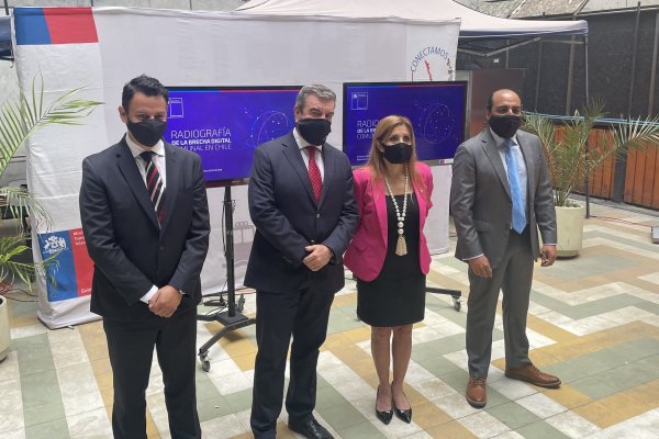 Barómetro de la brecha digital revela que hay 23 comunas en situación crítica de acceso