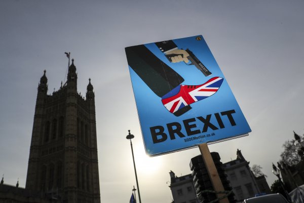 Unión Europea y Reino Unido seguirán este lunes "difíciles" negociaciones comerciales