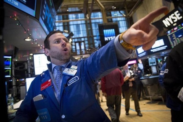 Bolsas rebotan en Europa, pero Wall Street no queda satisfecho con el paquete fiscal