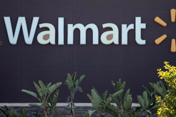 EEUU acusa a Walmart de que sus farmacias contribuyeron a la crisis de opioides