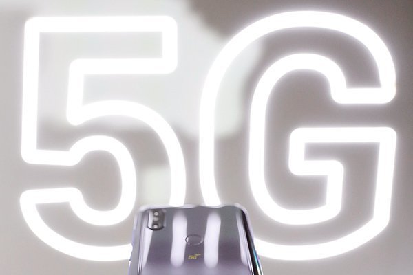 FNE desestima consulta de Movistar que intentó frenar licitación del 5G