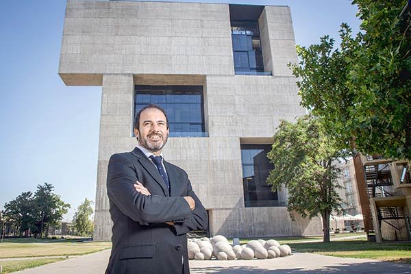 Ramón Molina llegó el 1 de diciembre de 2020 a la Universidad Católica.