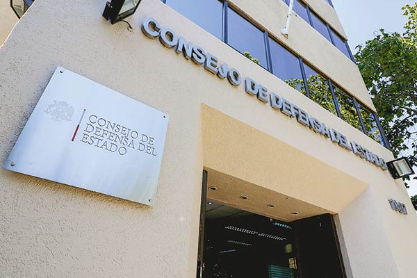 CDE presenta querella por fraude al Fisco en caso seguros de Codelco