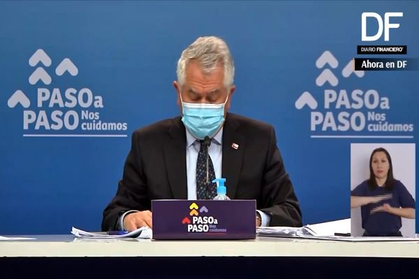 <p>Ahora en DF| Minsal anuncia creación de nuevo permiso que permitirá salir de vacaciones a comunas desde la Fase 2</p>