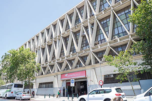 Licitación de edificio de CorreosChile se declara desierta