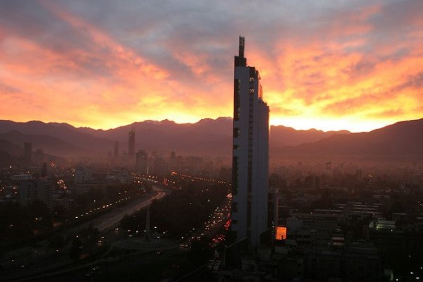 Telefónica afina la venta de su filial en Chile y empresa finlandesa de la licitación de 5G aparece entre los candidatos