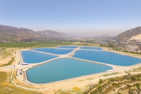 Aguas Andinas define sus inversiones para 2021 con foco en escasez hídrica