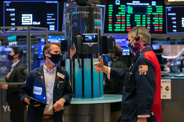 IPSA termina primera semana del año subiendo más de 8% y mercado proyecta que llegue a 5.000 puntos