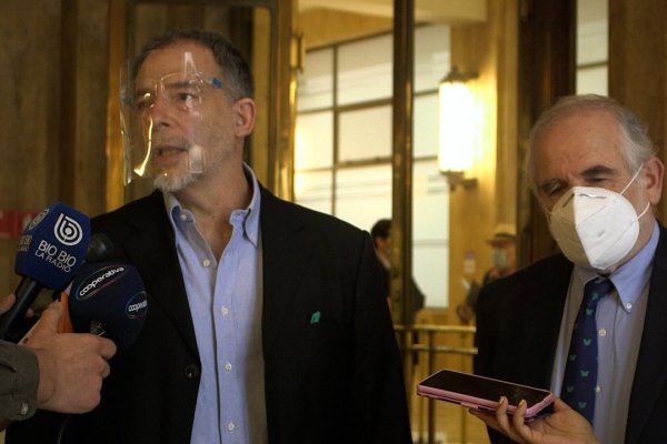 Parlamentarios de oposición piden a la Contraloría investigar licitación del ITL