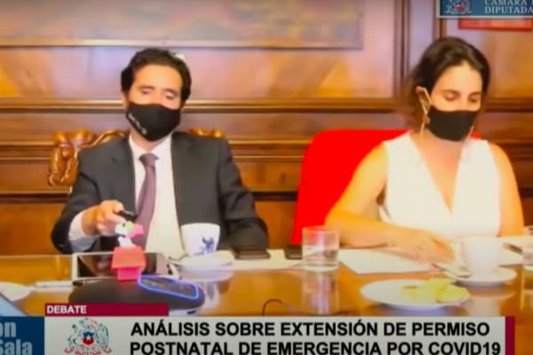 Zaldívar defiende la Ley de crianza protegida y afirma que norma sigue vigente