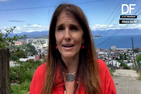 <p>Ahora en DF| Paula Narváez oficializa su candidatura presidencial para primarias por el PS</p>