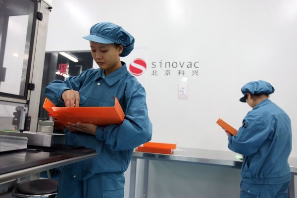 ISP aprueba uso de emergencia de vacuna china Sinovac en Chile