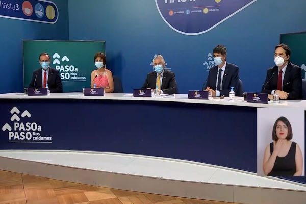 <p>Ahora en DF| Minsal reporta que utilización de camas UCI llega a 92% a nivel nacional</p>