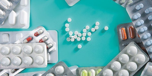 Cenabast impulsa cambio en licitaciones para adjudicar contratos de medicamentos a más de un laboratorio