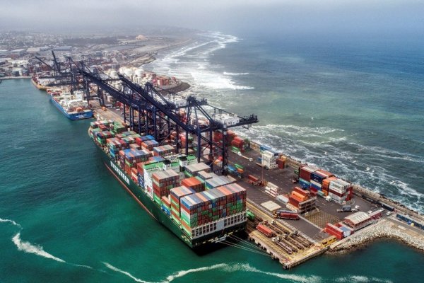 <p>Exportaciones de Latinoamérica disminuyeron 13% en 2020, revela informe de Cepal</p>