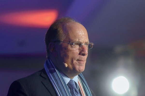Larry Fink, de BlackRock: “El mundo todavía está en crisis y lo estará por algún tiempo”