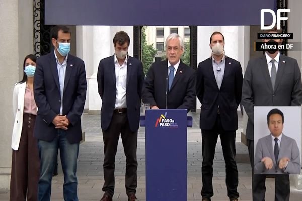 <p>Ahora en DF| Presidente Piñera presenta hoja de ruta para los próximos 14 meses de Gobierno</p>