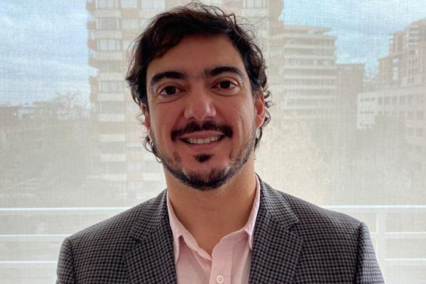 Javier Tapia asumirá en marzo como director ejecutivo de la Asociación de Transmisores de Chile.
