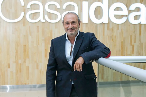 CEO de CasaIdeas interviene tras críticas de clienta