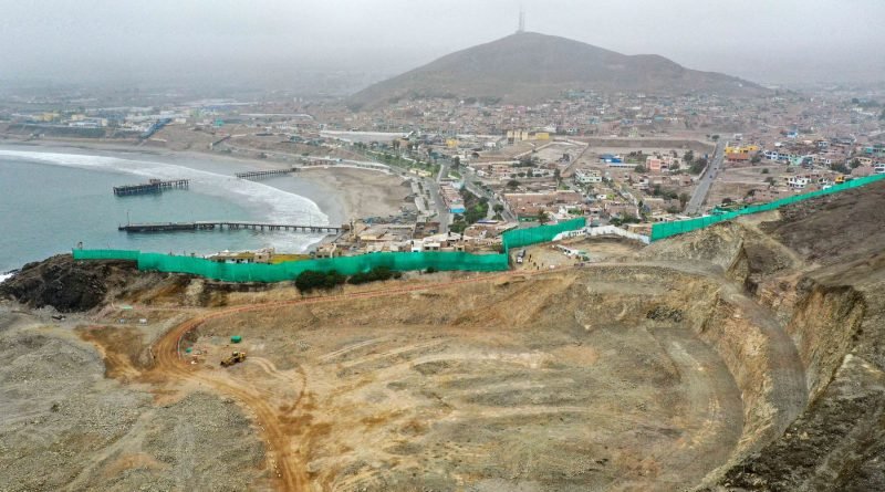 <p>Chancay, la obra en Perú que busca ser el hub chino del Pacífico sur y pone presión a Chile</p>