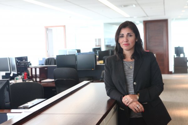 Claudia Morales, la chilena más encumbrada de BlackRock: “Uno de los impactos relevantes del covid en el mercado han sido los estímulos monetarios"