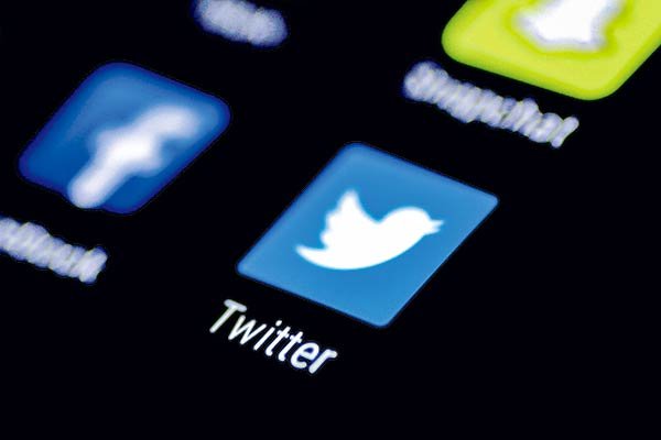 Twitter cierra 2020 con ingresos récord, pero menor crecimiento de usuarios