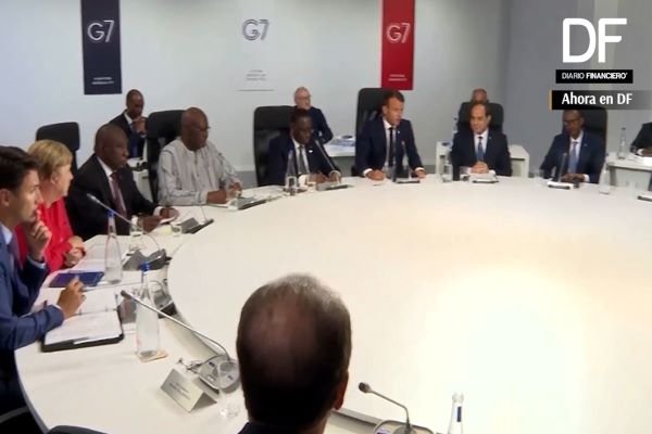 Ahora en DF| Boris Johnson solicitará una distribución conjunta de las vacunas entre los países que integran el G7