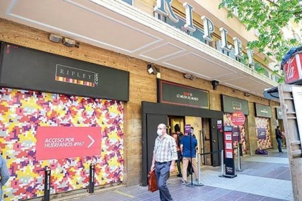Humo blanco entre el Sernac y Ripley por fallas en la venta online durante la pandemia
