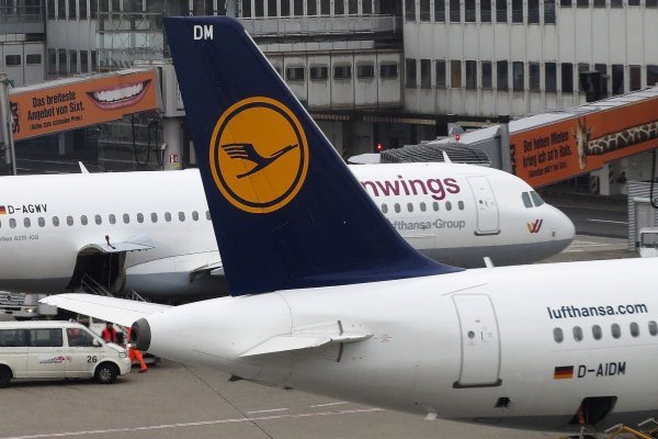 Lufthansa negocia con fabricantes de aeronaves cambio por modelos más chicos