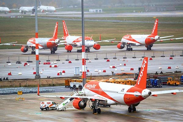 EasyJet ha elevado críticas al gobierno del Reino Unido por el cierre de fronteras. Foto: Bloomberg