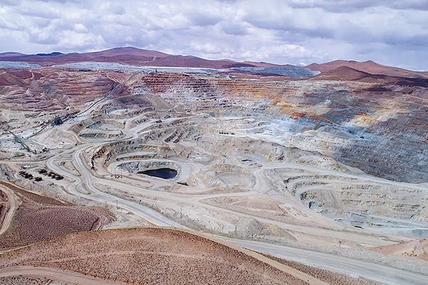 Teck corrige al alza impacto del Covid-19 en construcción de Quebrada Blanca 2