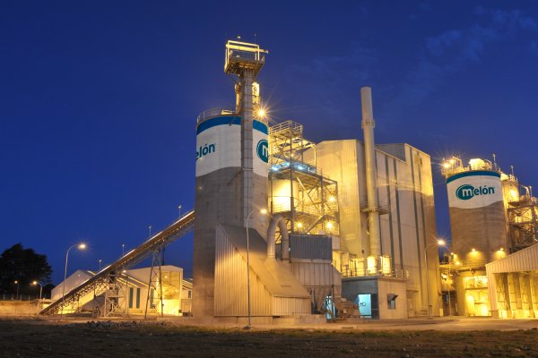 Tras acuerdo con Enel, plantas cementeras de Melón comenzarán a operar con energía renovable