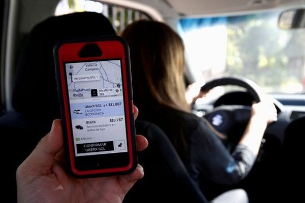 ¿Qué debe considerar una ley que regule las aplicaciones de transporte en Chile?