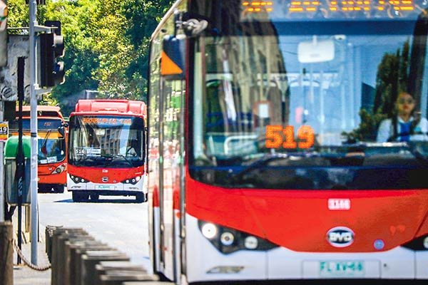 Ministerio de Transportes hará ajustes a licitación para operadores del exTransantiago