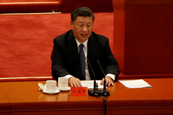 Xi Jinping proclama "victoria total" en campaña para acabar con la pobreza rural en China