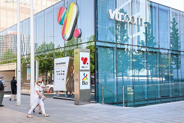 VTR sale a defender su posición en el mercado y anuncia fuerte expansión en red de fibra óptica