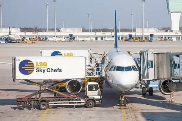 ¿Comida de avión a domicilio? La apuesta de una firma de catering aéreo para ganar espacio en el segmento gastronómico