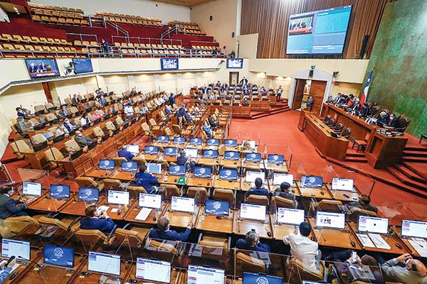 Impuesto al patrimonio retoma trámite en la Cámara con exposición de economistas y empresarios