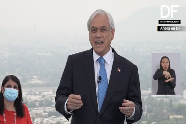 <p>Ahora en DF| Presidente Piñera anuncia nuevo Bono dirigido a la clase media</p>