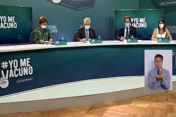 <p>Ahora en DF| Ministerio de Salud informa que toda la RM retrocede a Fase 2 del Plan Paso a Paso</p>