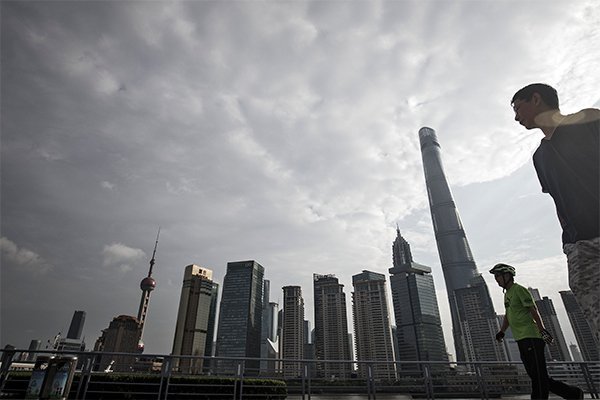 La producción industrial en China se dispara por los efectos de base